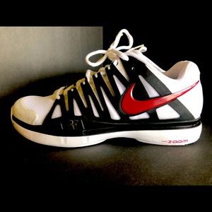 Like New Men’s Nike Shoes Size 9 1/2, Vapor 9 Tour